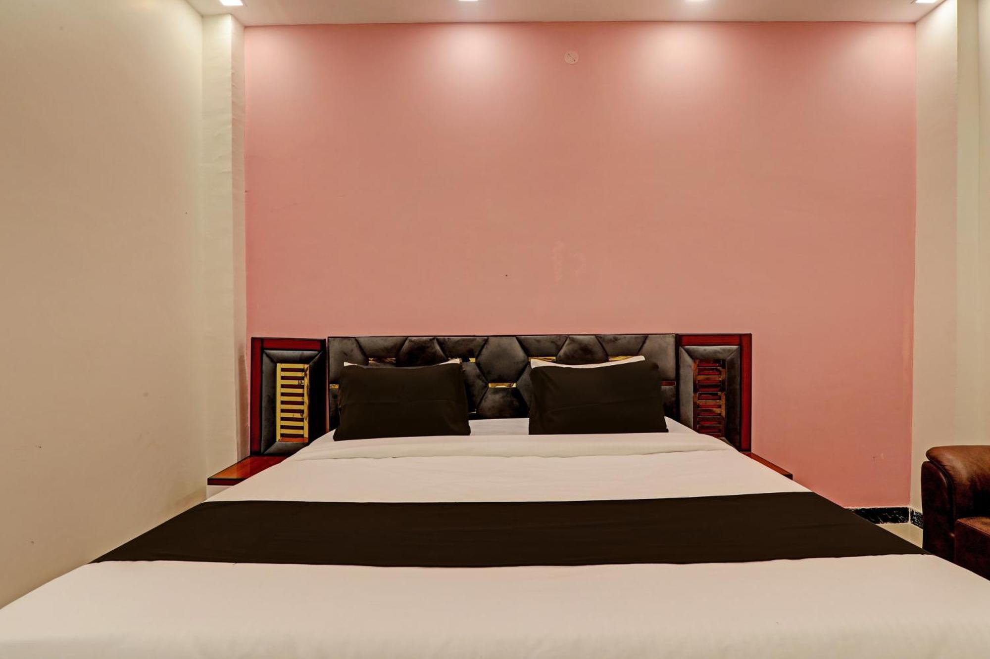 Hotel O Awadh International Bela Pratapgarh Екстер'єр фото