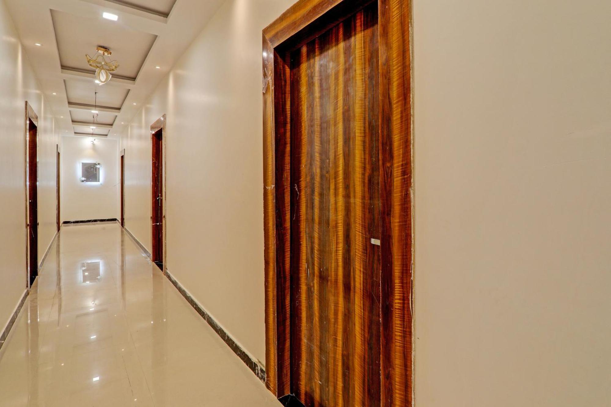 Hotel O Awadh International Bela Pratapgarh Екстер'єр фото